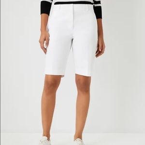 NWT Ann Taylor Petite White Kate Boardwalk Short
